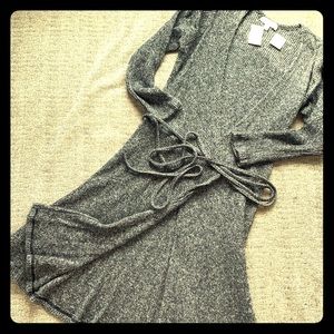 Wrap dress! Sweater soft! Black and white tweed 😍